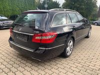 Gebraucht Mercedes E200 136 PS (100 kW) 2012 Schwarz Kombi