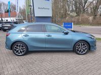 Gebraucht Kia Ceed 140 PS (102 kW) 2025 Yucca steel gray Kleinwagen