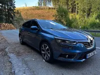 Gebraucht Renault Mégane III Bose Edition 132 PS (97 kW) 2016 Blau Limousine