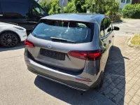 Gebraucht Mercedes B200 163 PS (119 kW) 2024 Grau Kleinwagen