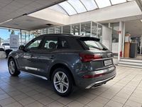 Gebraucht Audi Q5 S-Line 204 PS (150 kW) 2022 Grau metallic SUV