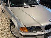 Gebraucht BMW 318 118 PS (86 kW) 1998 Silber Limousine