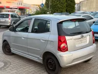 Gebraucht Kia Picanto Spirit 65 PS (47 kW) 2010 Silber Kleinwagen