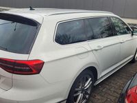 Gebraucht VW Passat Highline 150 PS (110 kW) 2018 Weiß Kombi