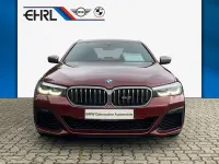Gebraucht BMW M550 Shadowline 530 PS (389 kW) 2022 Rot Limousine
