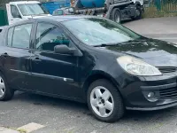 Gebraucht Renault Clio 75 PS (55 kW) 2006 Kleinwagen