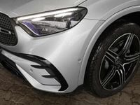 Gebraucht Mercedes GLC300 Night 258 PS (189 kW) 2025 Metalliclack hightechsilber SUV