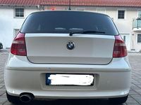 Gebraucht BMW 118 143 PS (105 kW) 2010 Weiß Kleinwagen