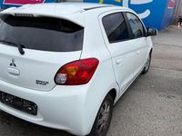 Gebraucht Mitsubishi Space Star 80 PS (58 kW) 2014 Alpine white Van / Kleinbus