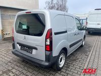Gebraucht Peugeot Partner Premium 99 PS (72 kW) 2018 Lackierung aluminiumgrau/meta Van / Kleinbus