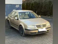Occasion VW Bora 102 ch (75 kW) 2004 Doré Berline