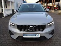 Gebraucht Volvo XC40 Plus 261 PS (191 kW) 2022 Silver dawn SUV