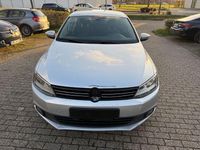 Gebraucht VW Jetta Comfortline 105 PS (77 kW) 2011 Silber Limousine