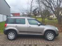 Gebraucht Skoda Yeti Active 105 PS (77 kW) 2013 Beige SUV