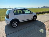Gebraucht VW cross up! 75 PS (55 kW) 2019 Weiß Kleinwagen