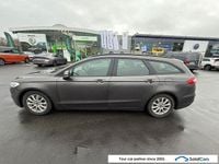 Gebraucht Ford Mondeo 120 PS (88 kW) 2017 Grau Limousine
