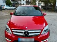 Gebraucht Mercedes B200 156 PS (114 kW) 2013 Rot Kleinwagen
