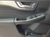 Używany Ford Kuga Titanium 120 KM (88 kW) 2023 Czarny SUV