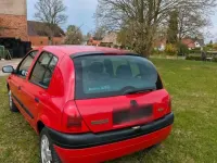 Gebraucht Renault Clio 90 PS (66 kW) 1999 Rot Kleinwagen