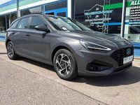 Gebraucht Hyundai i30 101 PS (74 kW) 2025 Ecotronic gray Kombi