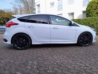 Gebraucht Ford Focus ST 185 PS (136 kW) 2017 Weiß Limousine
