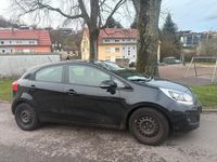 Gebraucht Kia Rio Spirit 85 PS (62 kW) 2012 Schwarz Kleinwagen