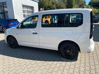Gebraucht VW Caddy 102 PS (75 kW) 2023 Weiß Van / Kleinbus