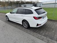 Gebraucht BMW 320 Advantage 184 PS (135 kW) 2020 Weiß Kombi