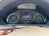 Gebraucht Mercedes E220 Elegance 150 PS (110 kW) 2002 Beige Limousine