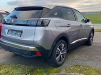 Gebraucht Peugeot 3008 Allure 131 PS (96 kW) 2024 Grau Limousine