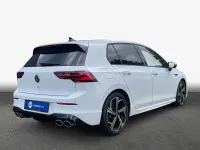 Gebraucht VW Golf VIII R 320 PS (235 kW) 2024 Pure white Limousine