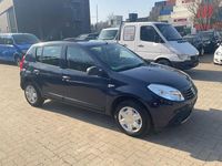 Gebraucht Dacia Sandero 75 PS (55 kW) 2012 Blau Kleinwagen