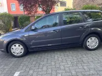 Używany Ford Focus Titanium 101 KM (74 kW) 2007 Szary Sedan/Limuzyna