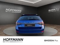 Gebraucht Skoda Superb Premium Edition 200 PS (147 kW) 2022 Nightfireblau metallic Kombi