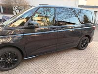 Gebraucht VW Multivan 160 PS (117 kW) 2023 Blau Van