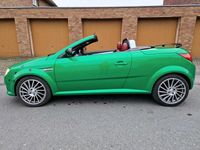 Gebraucht Opel Tigra Sport 140 PS (102 kW) 2009 Saphirgrünmetallik (metallic) Cabrio