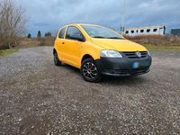 Second-hand VW Fox 60 CP (44 kW) 2007 Galben Hatchback