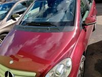 Gebraucht Mercedes B160 95 PS (69 kW) 2010 Rot Van / Kleinbus