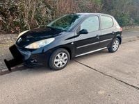 Gebraucht Peugeot 206+ 75 PS (55 kW) 2010 Schwarz Kleinwagen