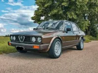 Gebraucht Alfa Romeo Alfetta Quadrifoglio 131 PS (96 kW) 1982 Braun Limousine