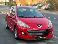 Gebraucht Peugeot 207 Style 95 PS (69 kW) 2011 Rot Limousine