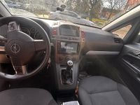 Gebraucht Opel Zafira 88 PS (64 kW) 2007 Silber Van / Kleinbus