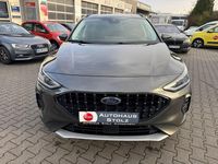 Gebraucht Ford Focus Active X 125 PS (91 kW) 2022 Grau Kombi