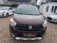 Gebraucht Dacia Lodgy Celebration 116 PS (85 kW) 2017 Braun Van / Kleinbus
