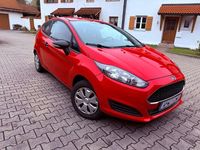Gebraucht Ford Fiesta Ambiente 60 PS (44 kW) 2016 Rot Kleinwagen