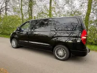 Gebraucht Hyundai H-1 170 PS (125 kW) 2011 Schwarz Van / Kleinbus
