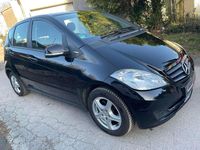 Gebraucht Mercedes A160 95 PS (69 kW) 2012 Kosmosschwarz  metalliclack Kleinwagen