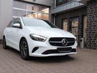Gebraucht Mercedes B220 190 PS (139 kW) 2023 Weiß Van / Kleinbus