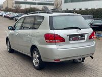 gebraucht Toyota Avensis Verso 2.0 Linea Klima Autom. 7 Sitzer