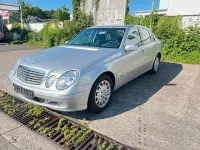 Gebraucht Mercedes E200 163 PS (119 kW) 2003 Silber Limousine